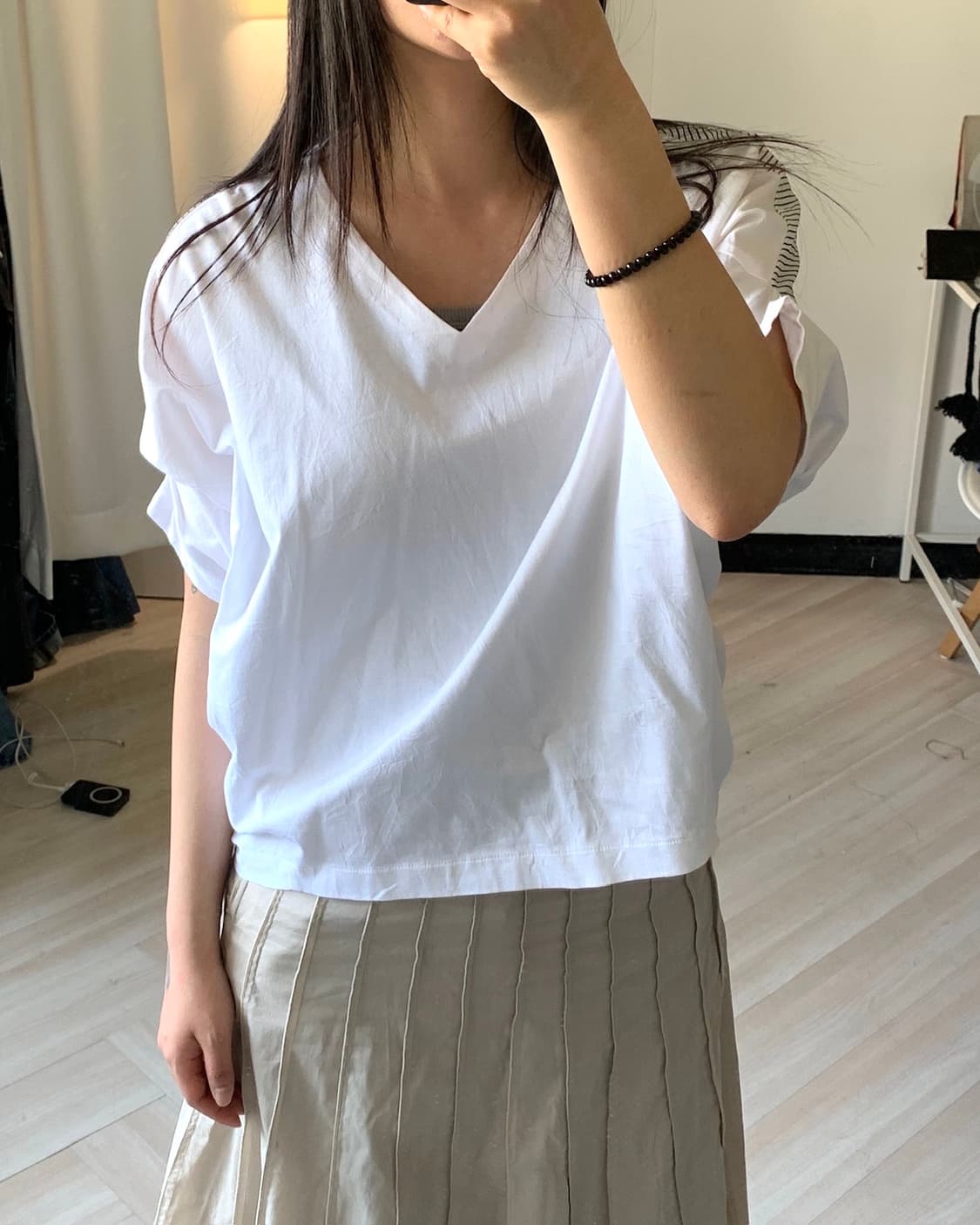 V neck raglan back twist t-shirts 상품이미지3