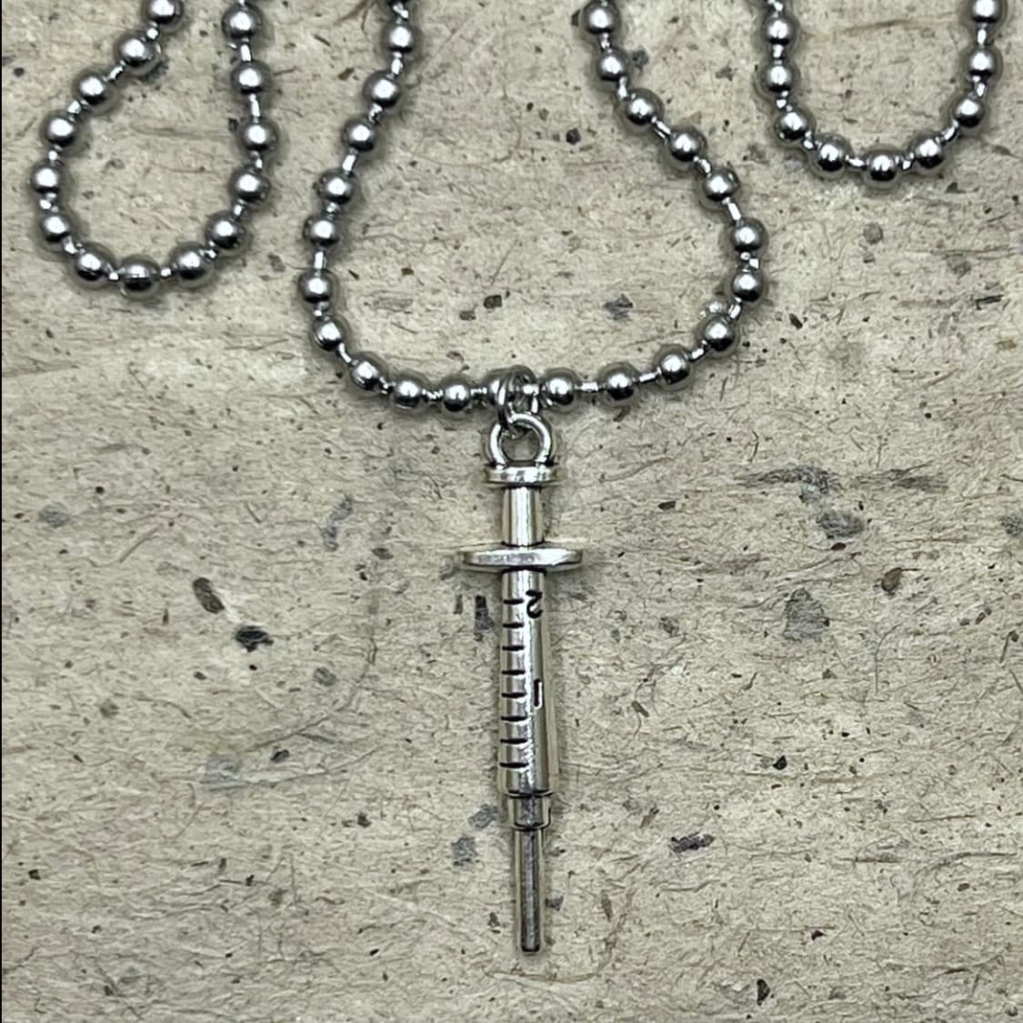 주사기 목걸이 상품이미지2