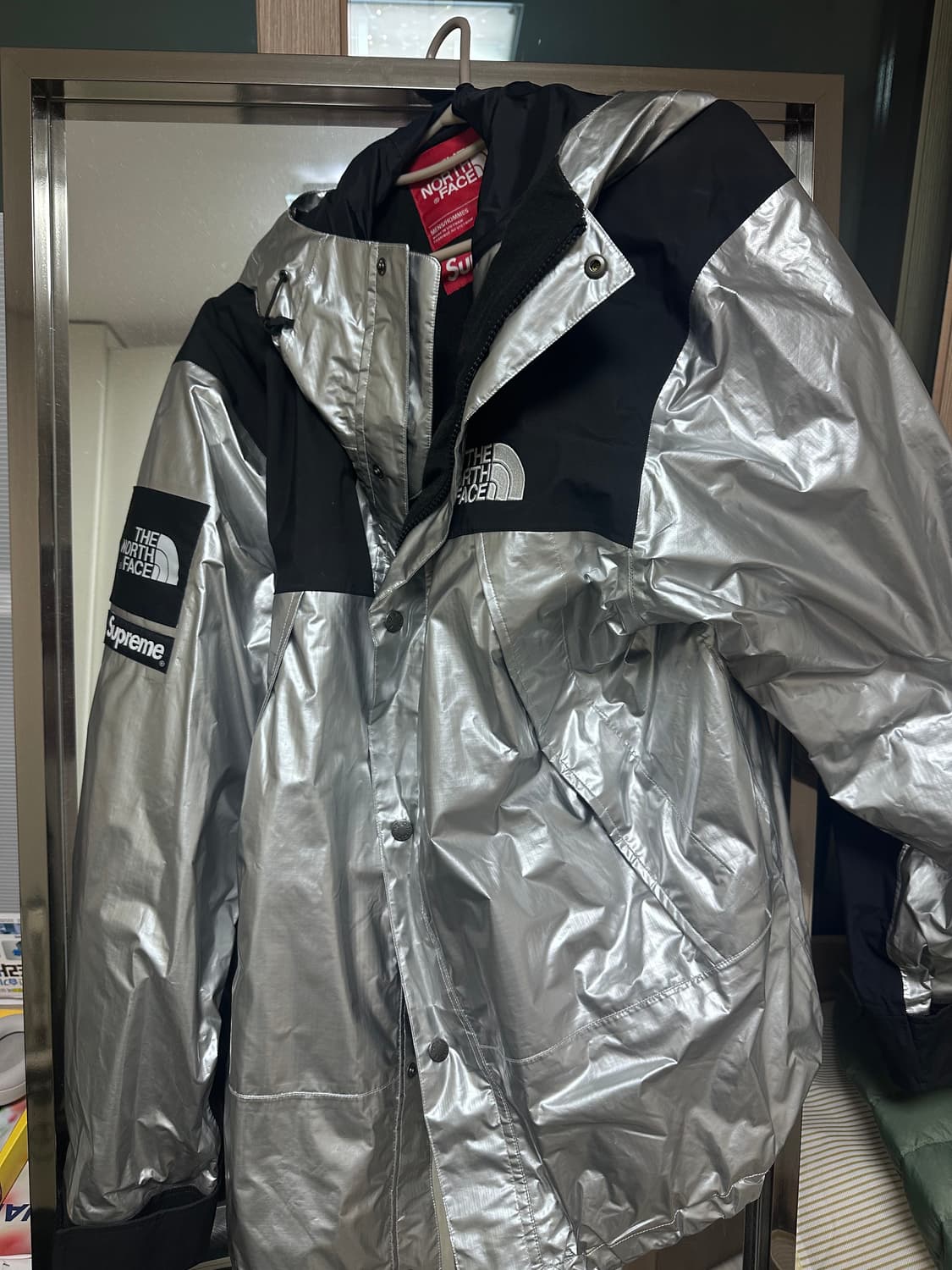 슈프림 노스페이스 메탈릭 자켓 L 상품이미지1