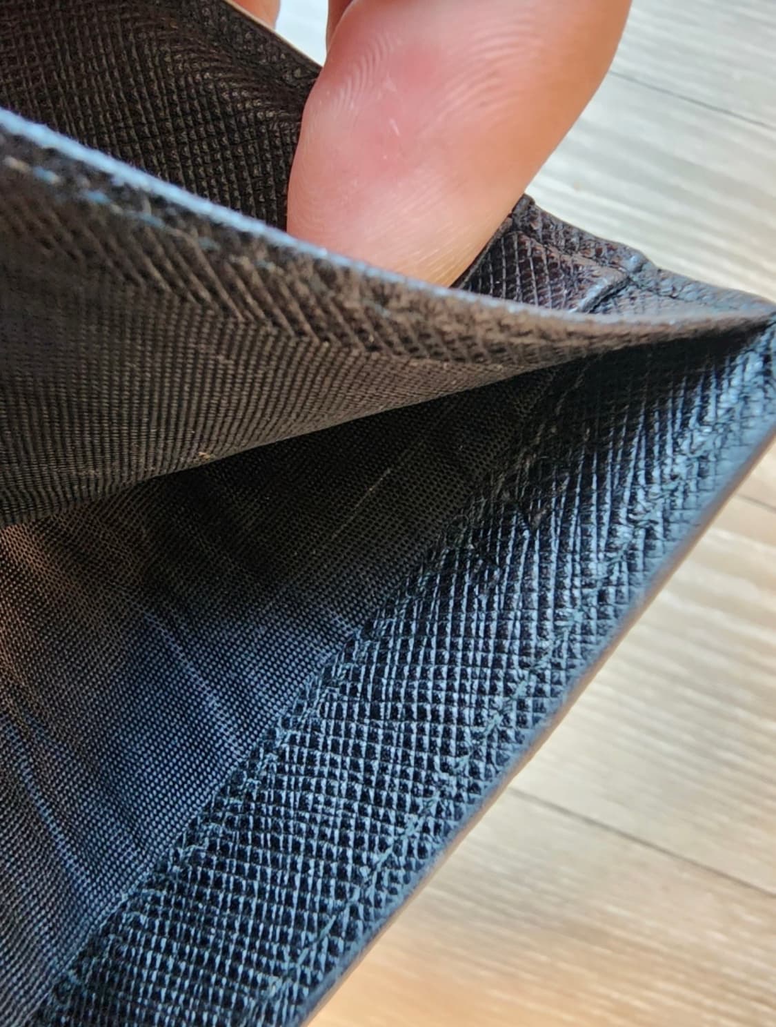 프라다 백화점 정품 남성 반지갑 팝니다 상품이미지9