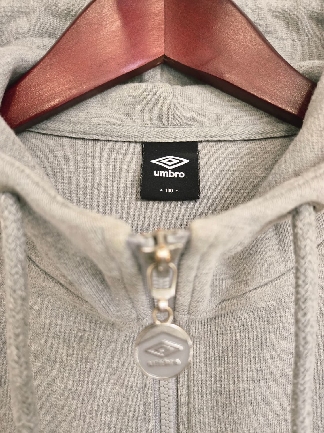 엄브로 야광 후드티 상품이미지5