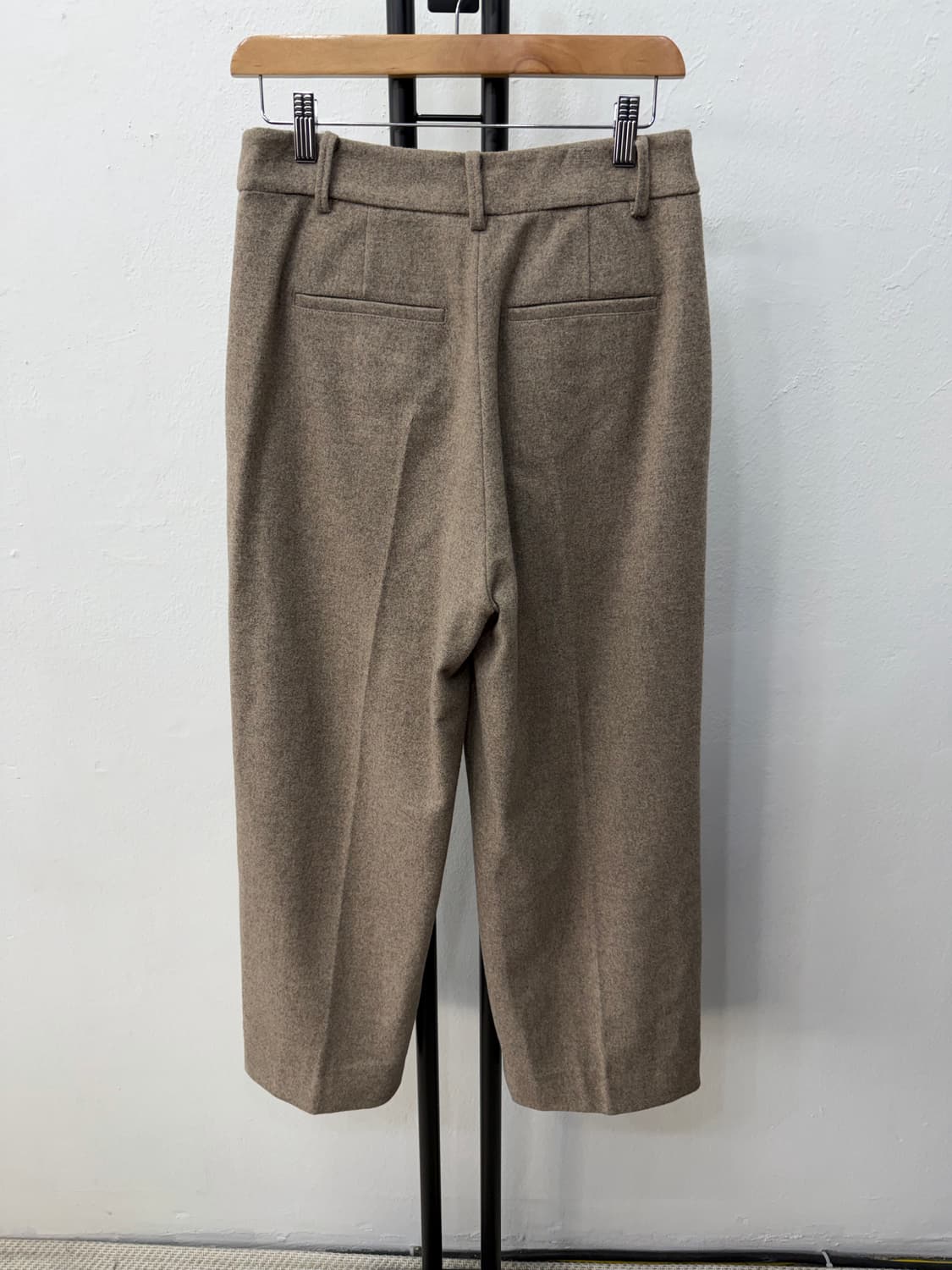 정품) 더캐시미어 한섬 21ss 울 와이드팬츠  상품이미지4