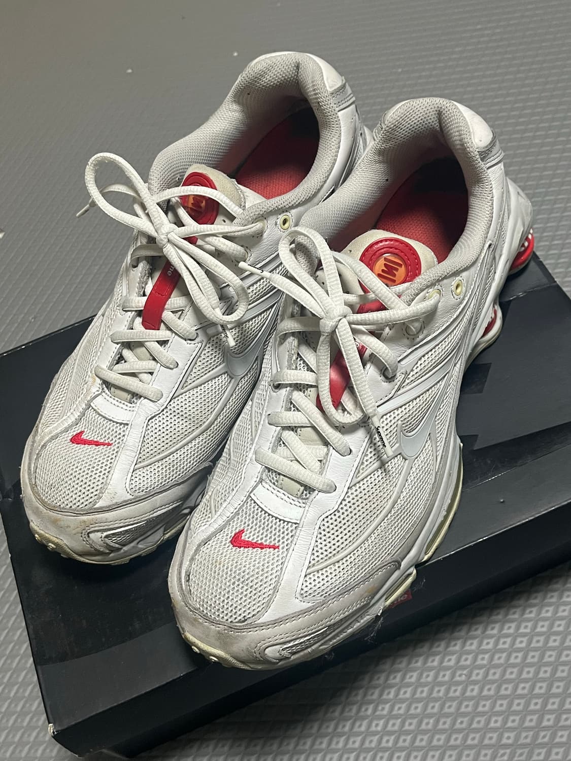 나이키 슈프림 샥스 라이드 화이트 280 상품이미지2