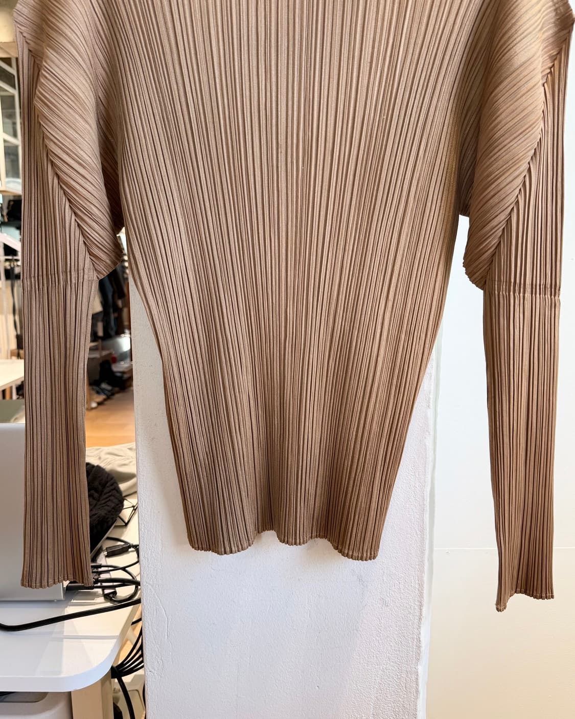 플리츠 플리즈 딥옐로우 링컬 하이넥 탑  상품이미지5