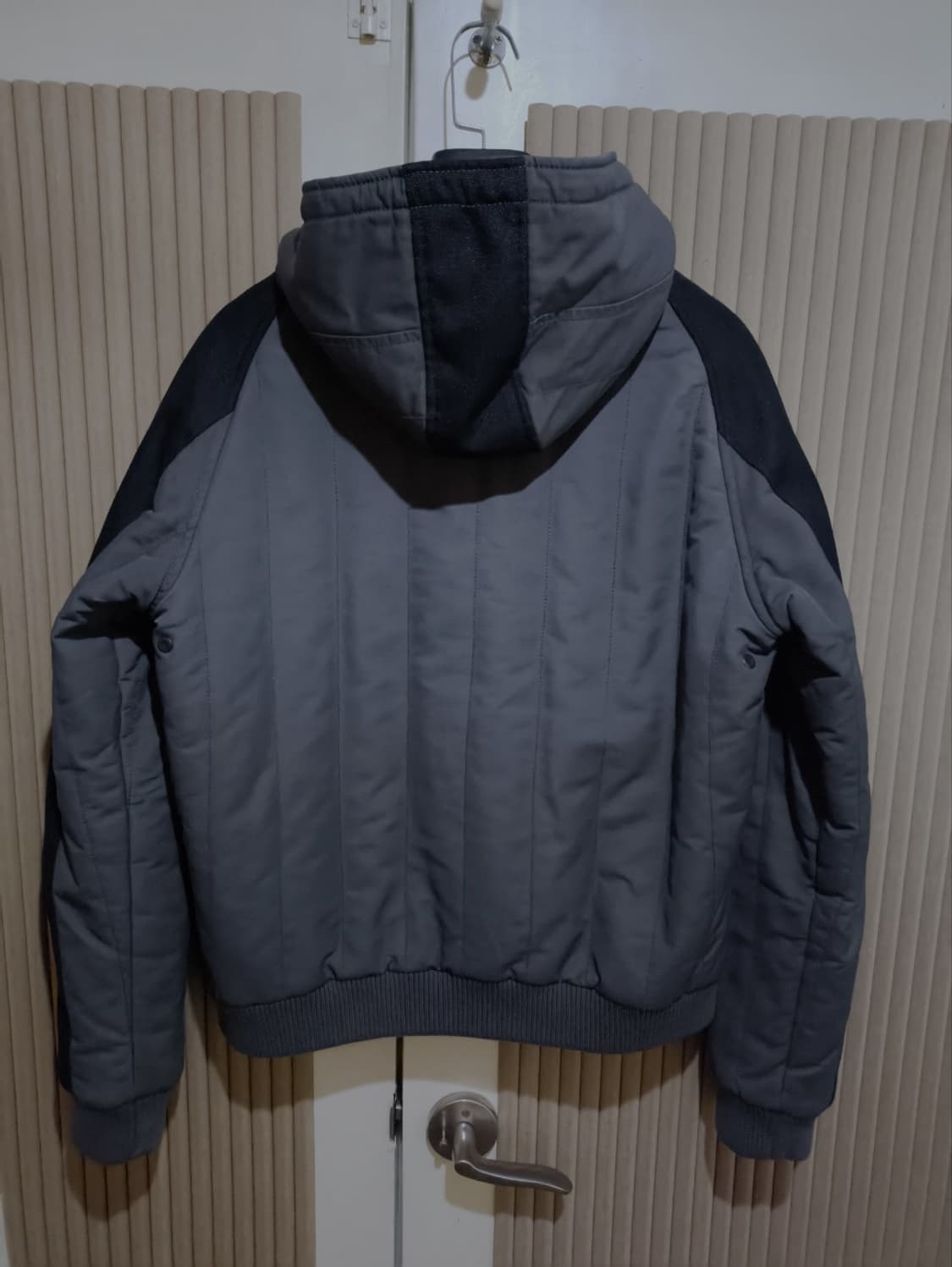 52사이즈 105 아르마니 진스 후드 경량패딩 상품이미지8