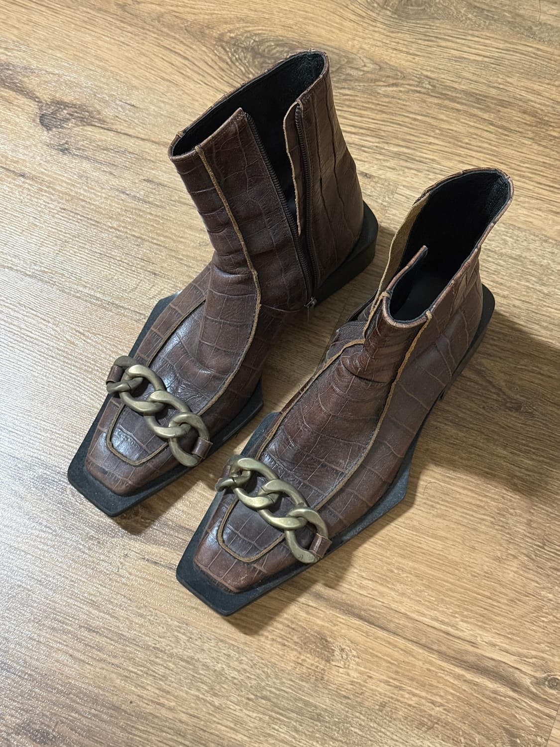 쏘유레슈어 몽블랑 체인 부츠  상품이미지1