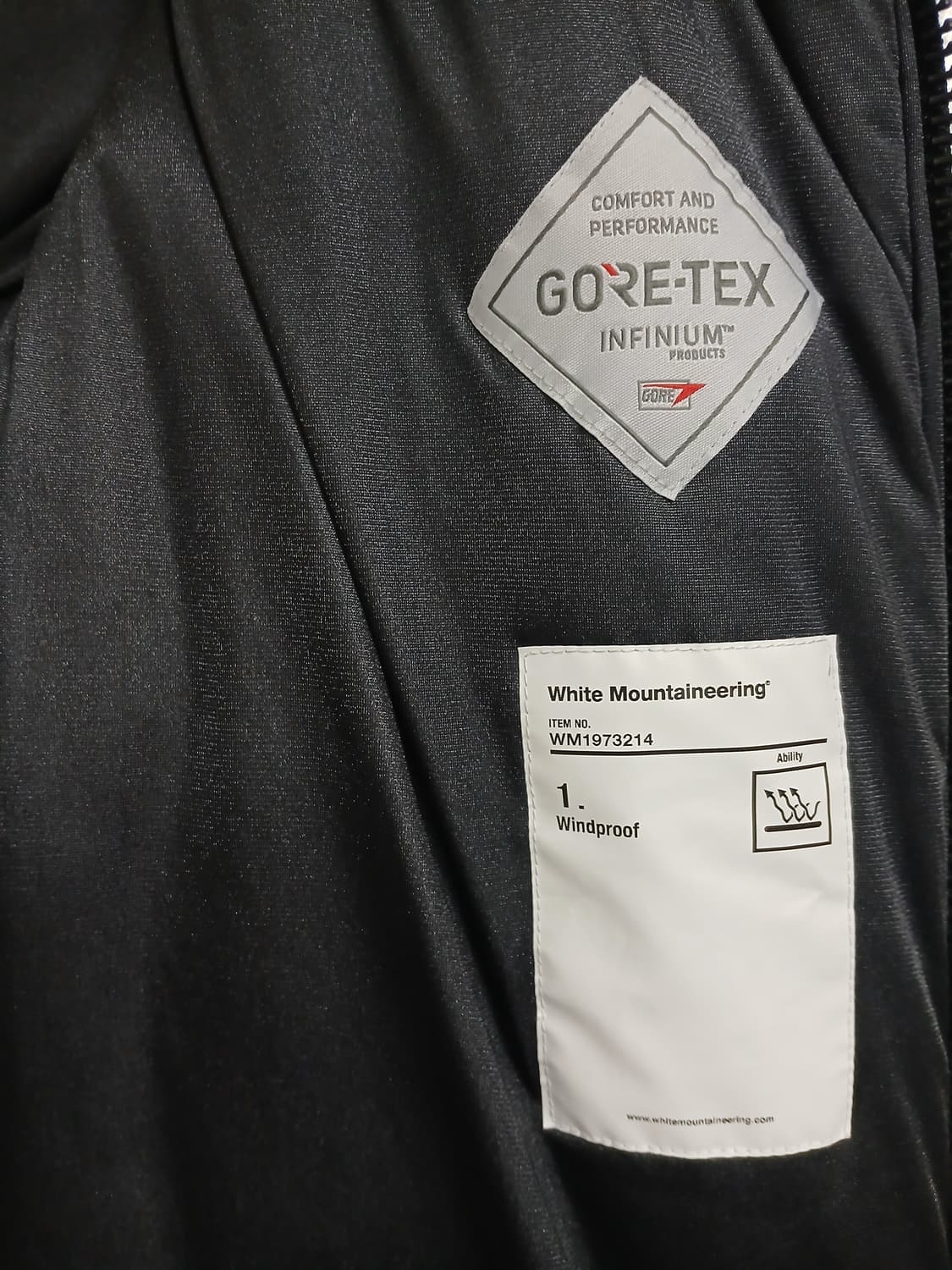 화이트마운티니어링 / 19aw 고어텍스 인피니엄 스트링 다운 베스트 블랙 상품이미지3