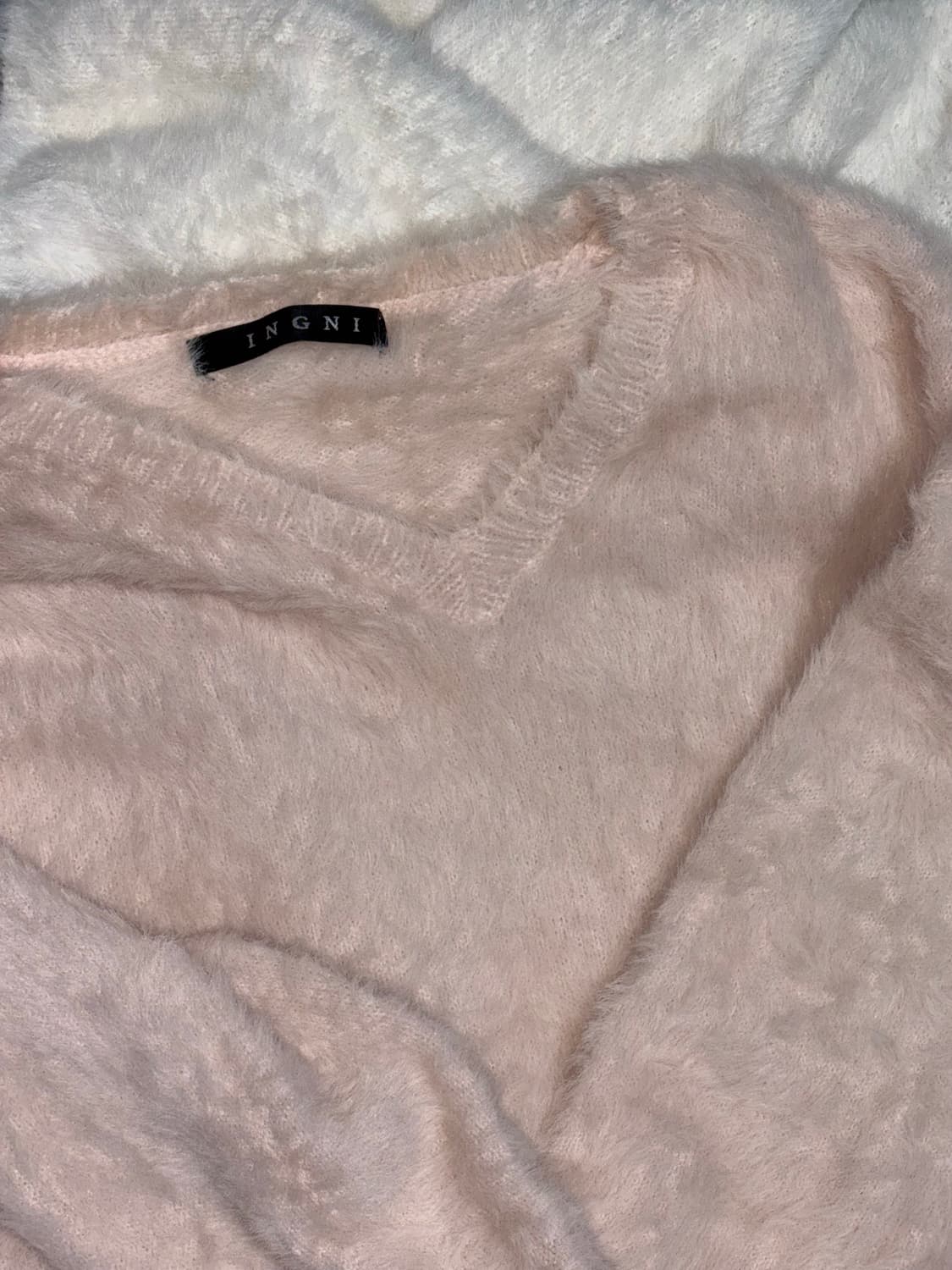 Y2k 갸루 인디핑크 연핑크 딸기우유 앙고라 브이넥 울 니트 상품이미지1