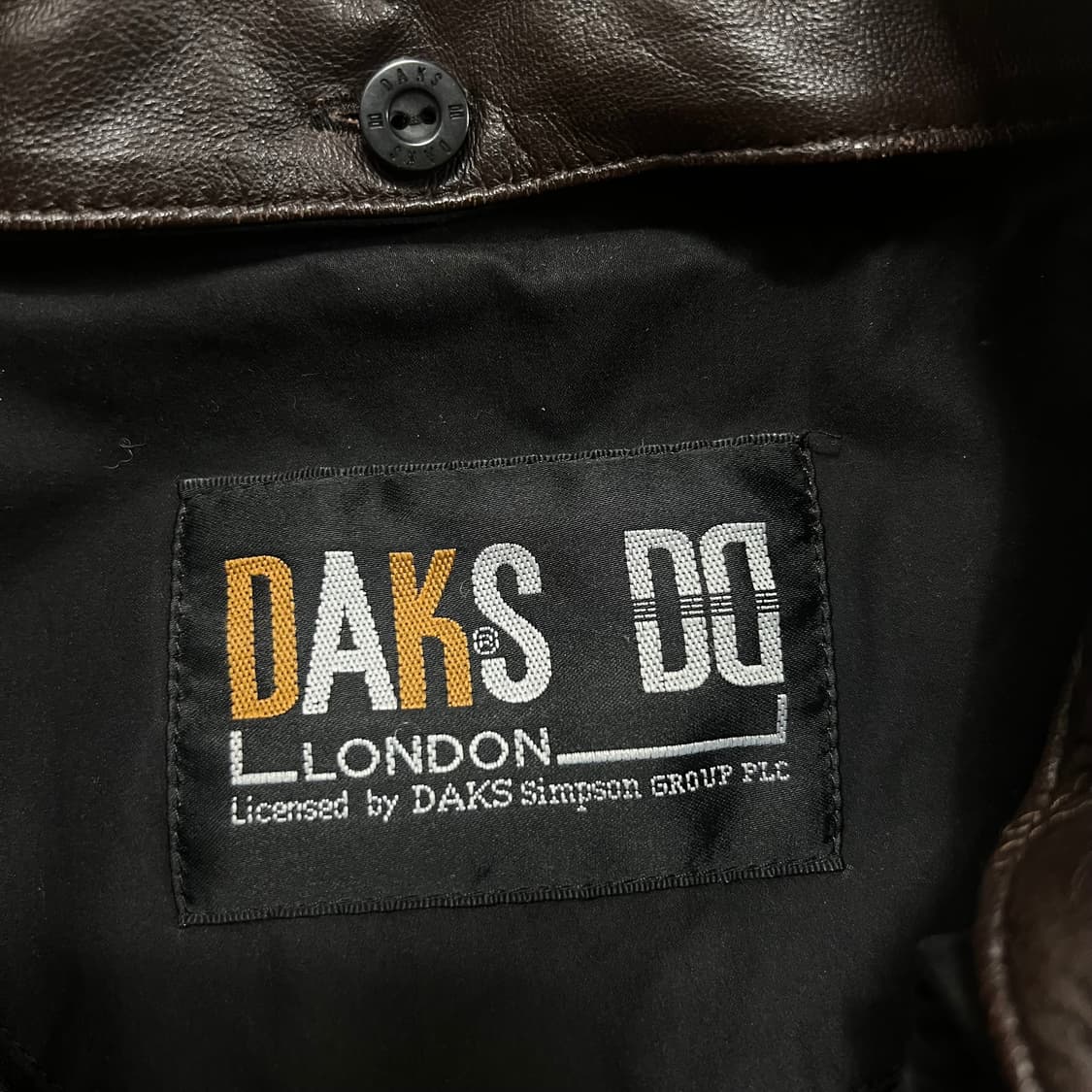 닥스 런던 레더 배색 퀼팅자켓 [다크브라운] L/100 상품이미지5