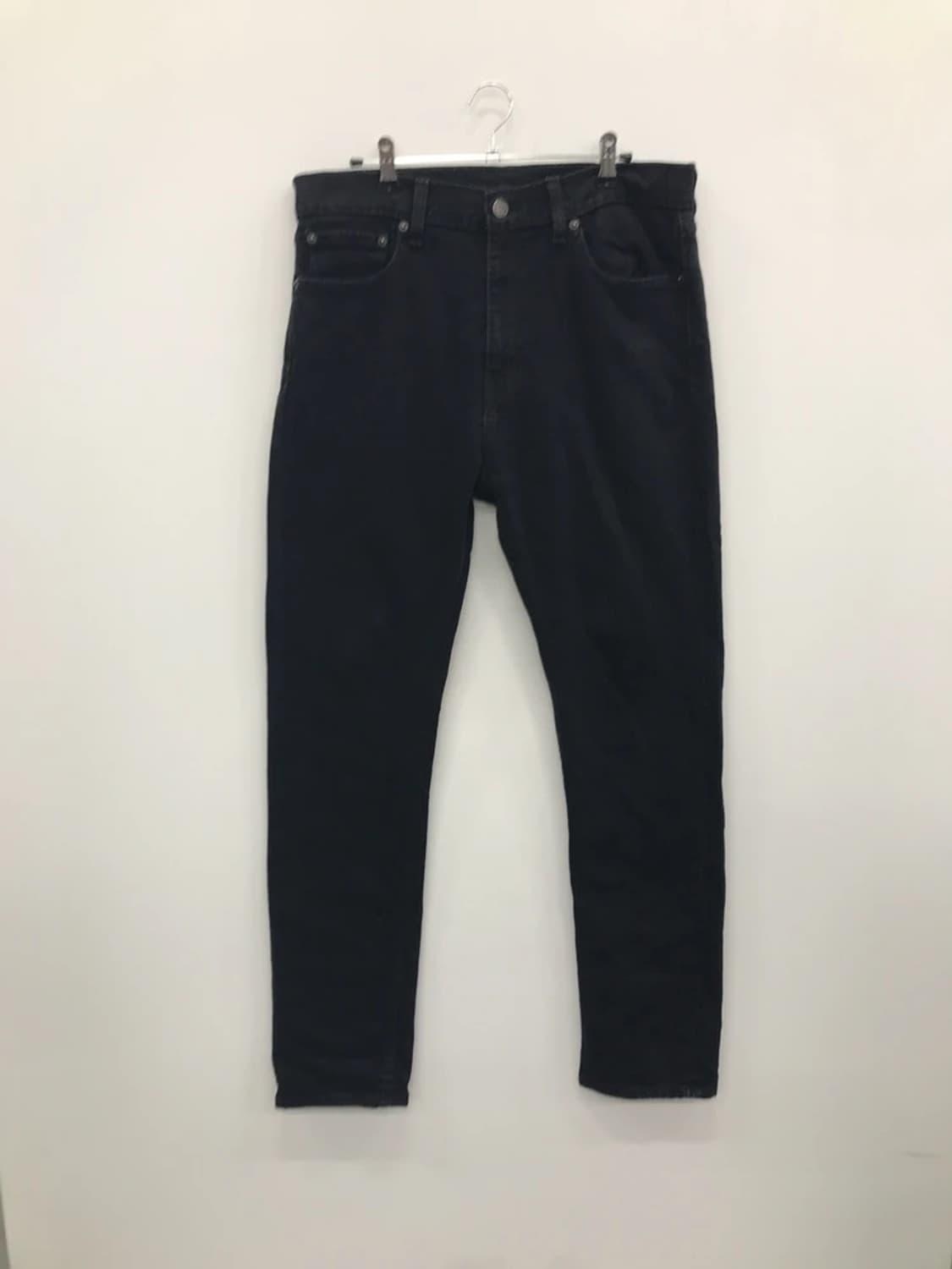 Levi’s Red Tab Black Jeans 상품이미지3