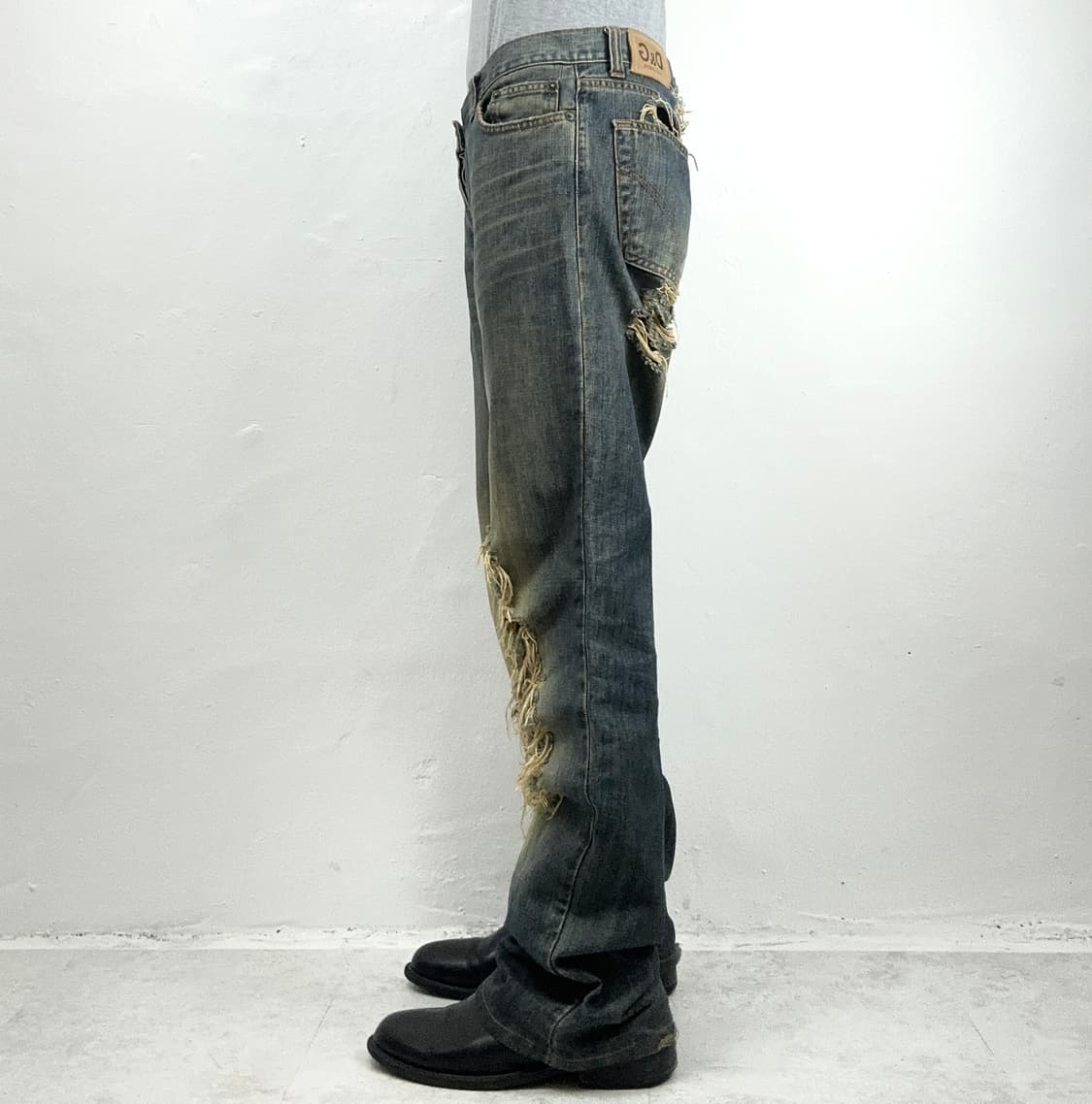 D&G 2000s Distressed Bootcut Denim Jeans 상품이미지3