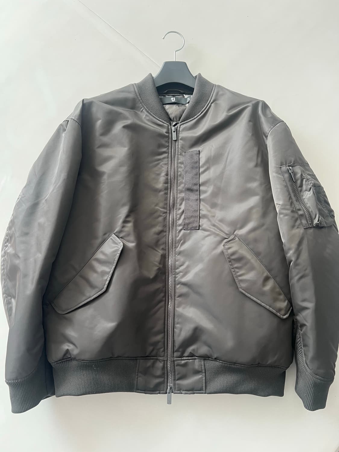 유니클로 질샌더 ma-1 판매합니다 (xl사이즈) 상품이미지1