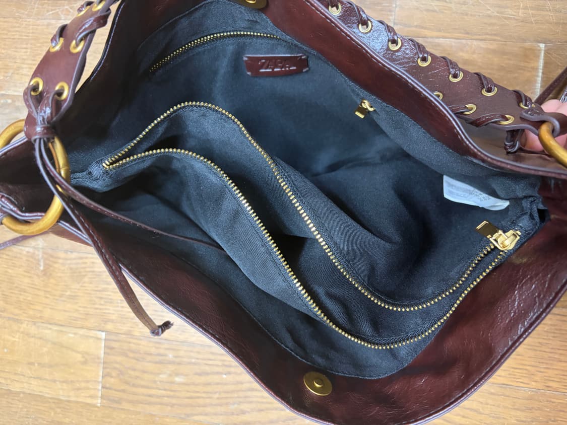 자라 숄더백 상품이미지2