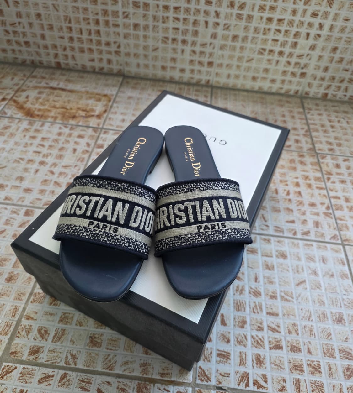 디올 슬리퍼 상품이미지1