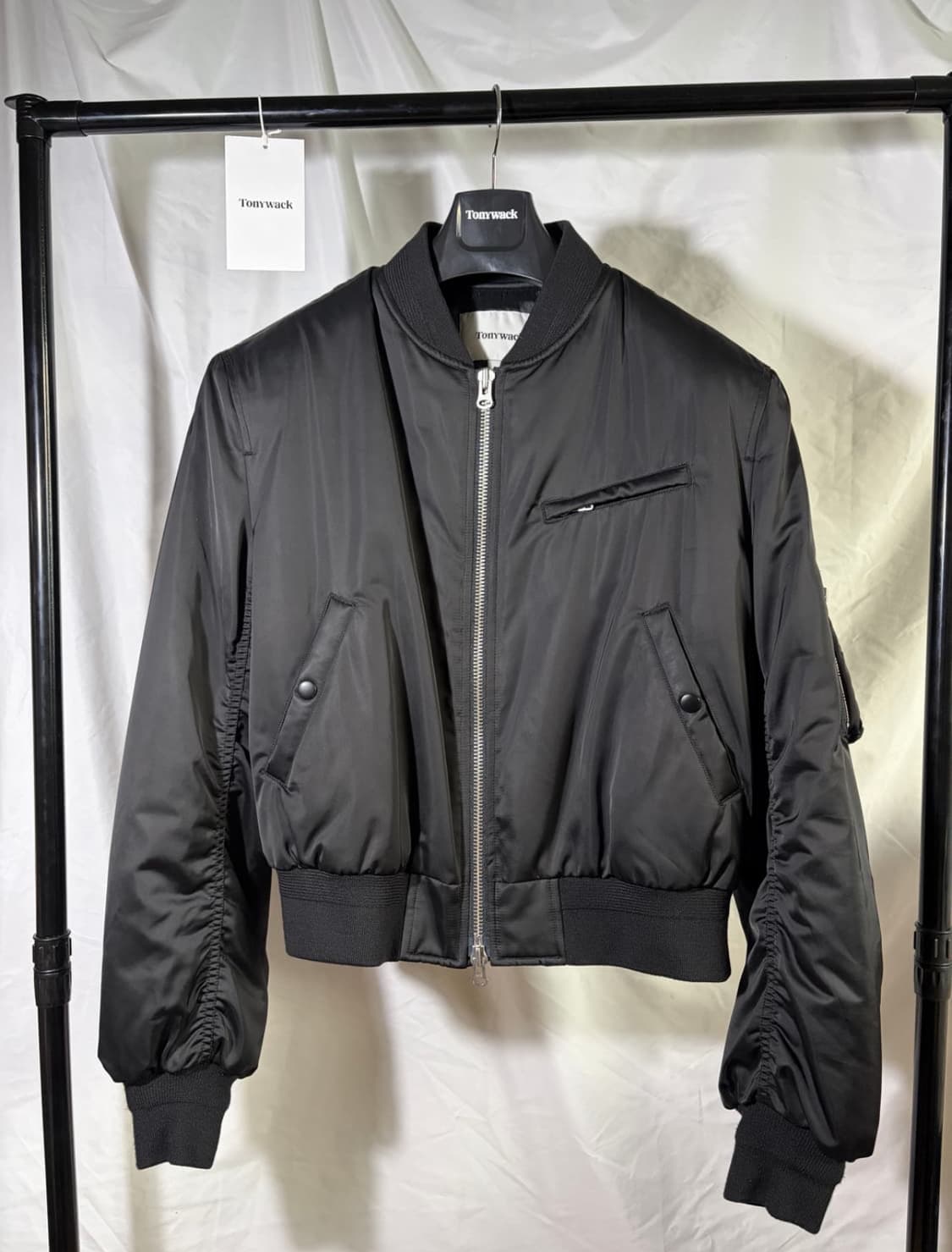 (L) 24FW Tonywack ma-1 크롭 봄버 자켓 상품이미지1