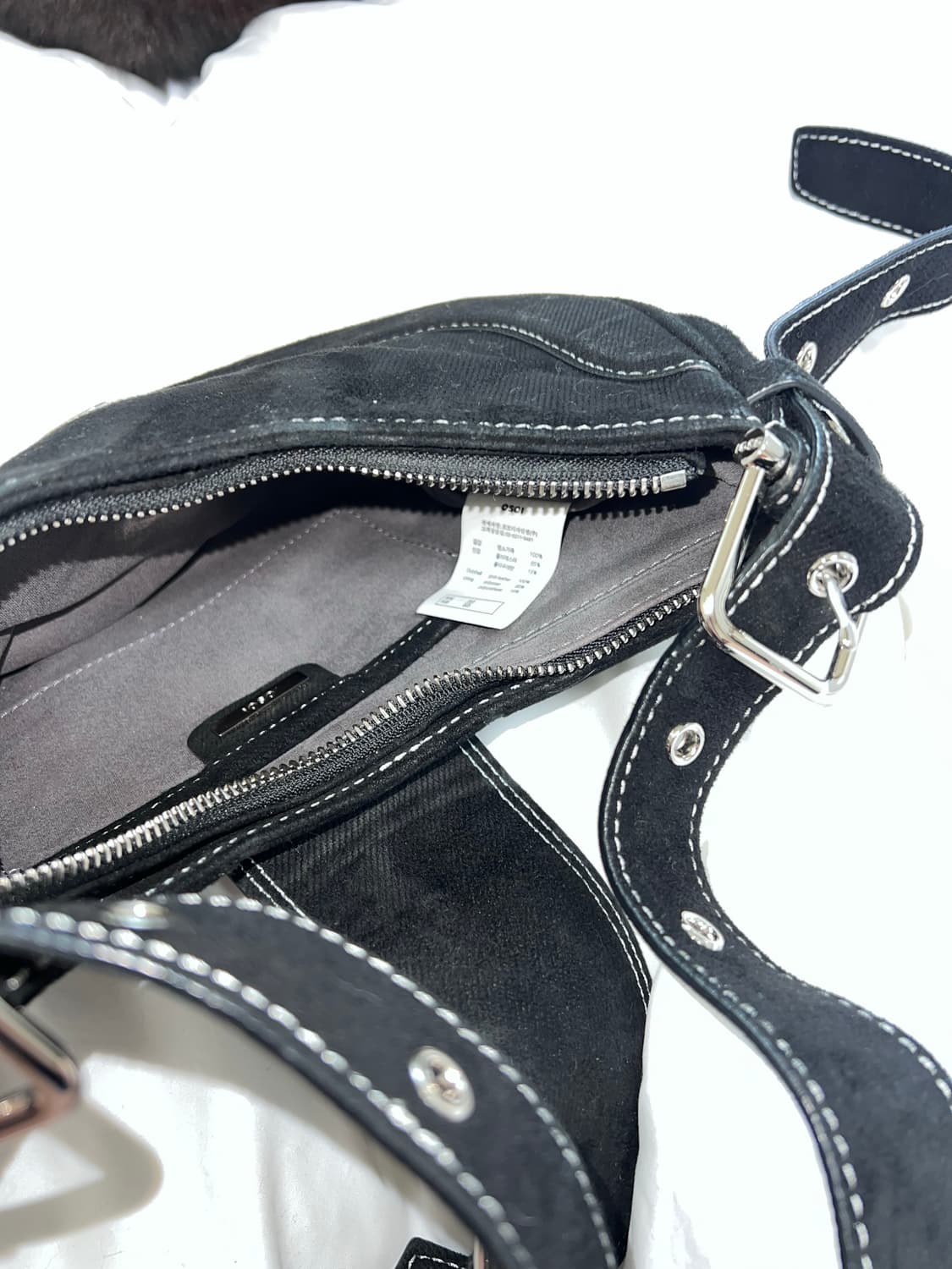 오소이 버클 호보백 블랙 상품이미지3