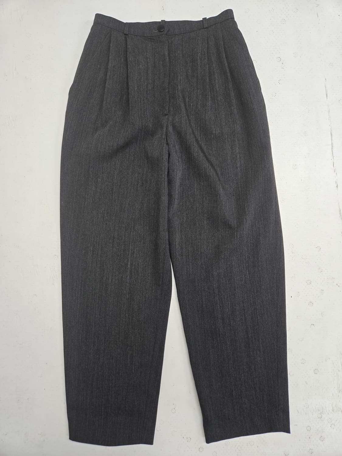 디올 회색 핀 스트라이프 주름 바지 상품이미지1