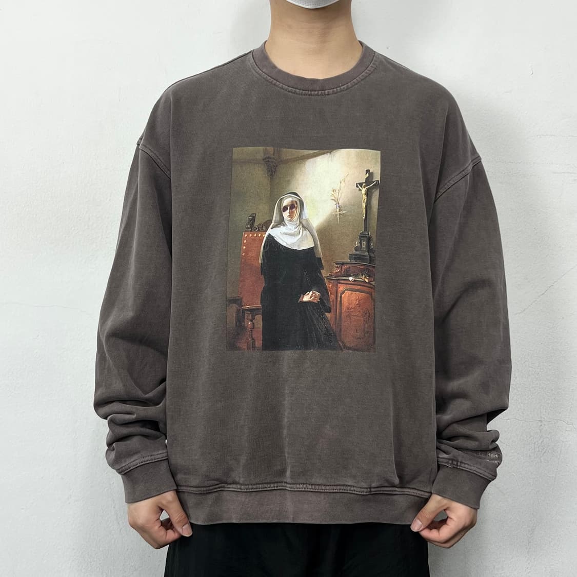 더써든랩 x 넌리액트 피그먼트 맨투맨 상품이미지3