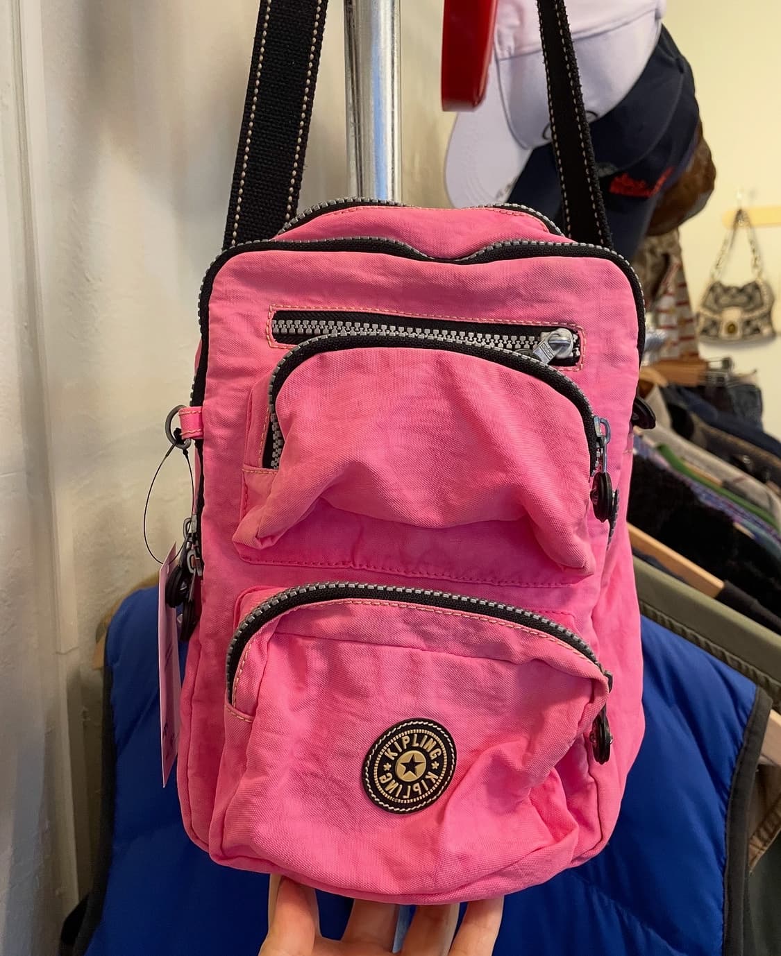 키플링 핑크 크로스백  상품이미지1
