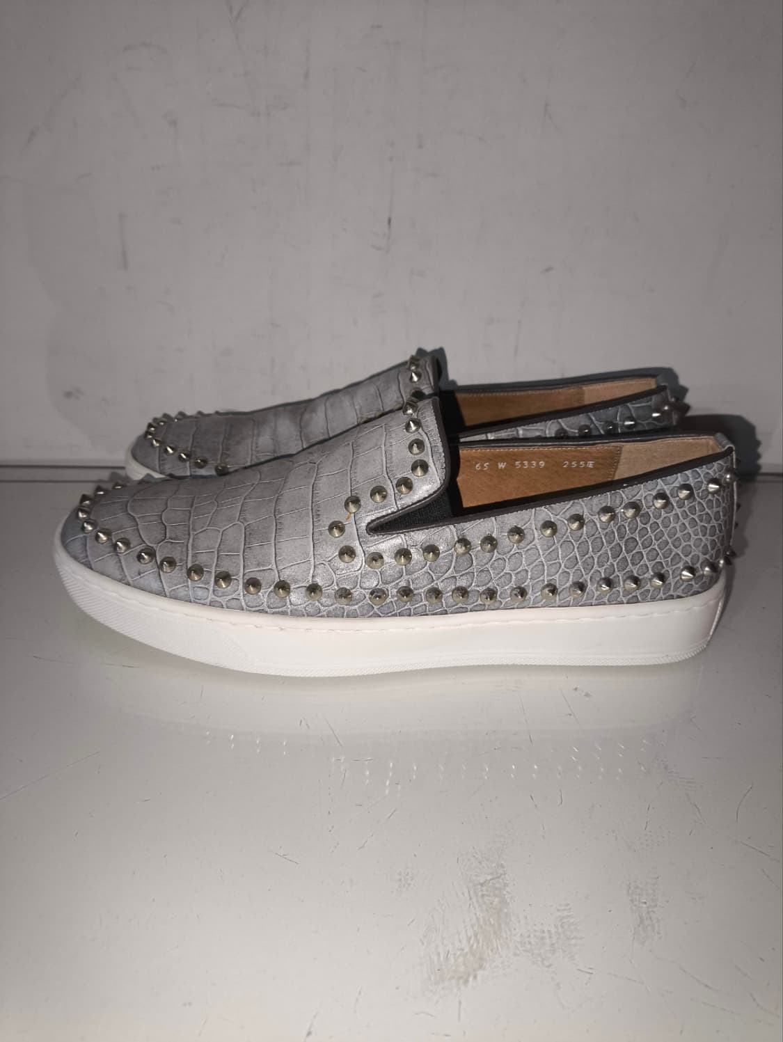 255mm 스터드 가죽 슬립온 슈커스  상품이미지4