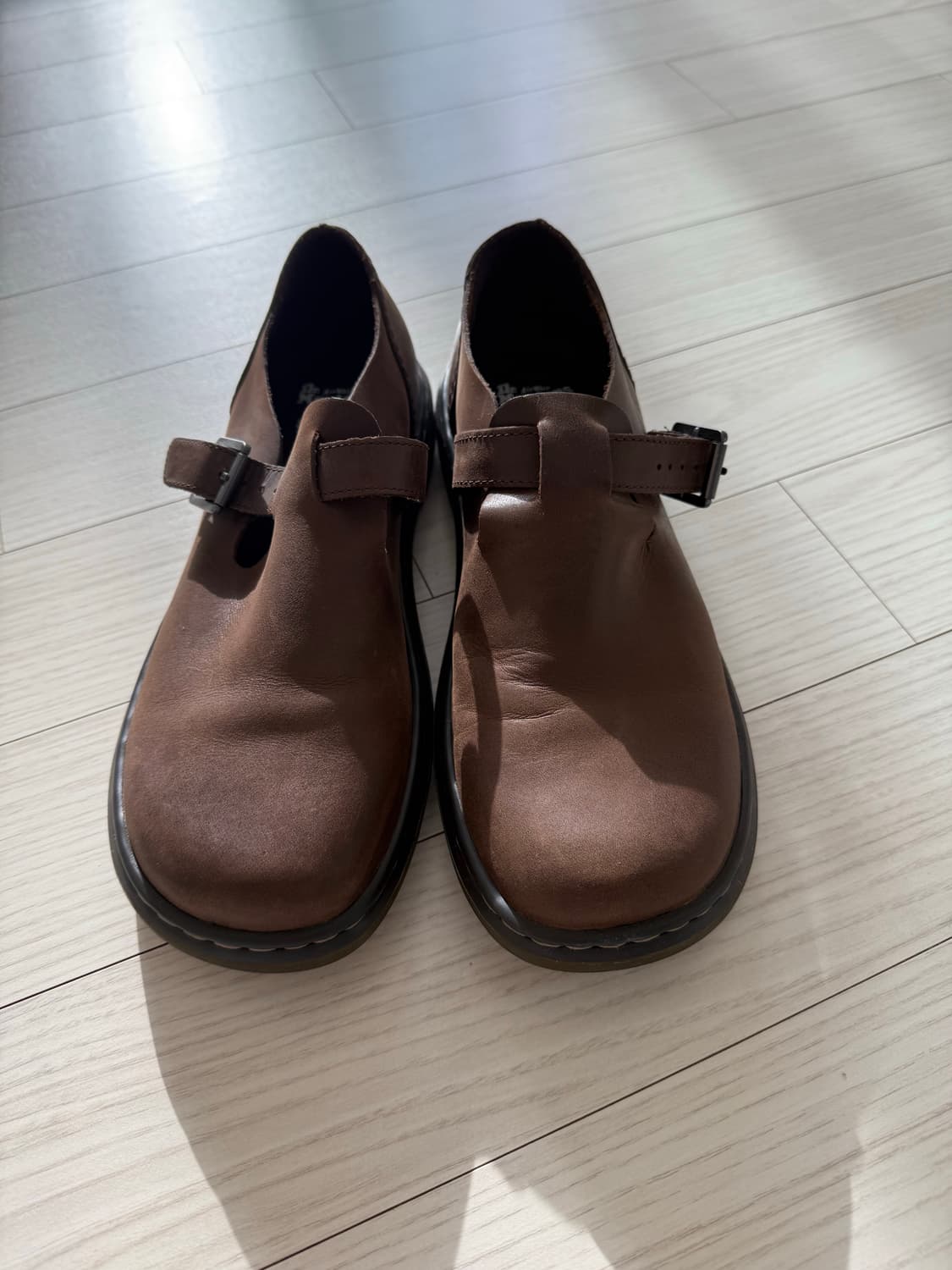 닥터마틴 페트리샤 브라운 260 새상품급 상품이미지3