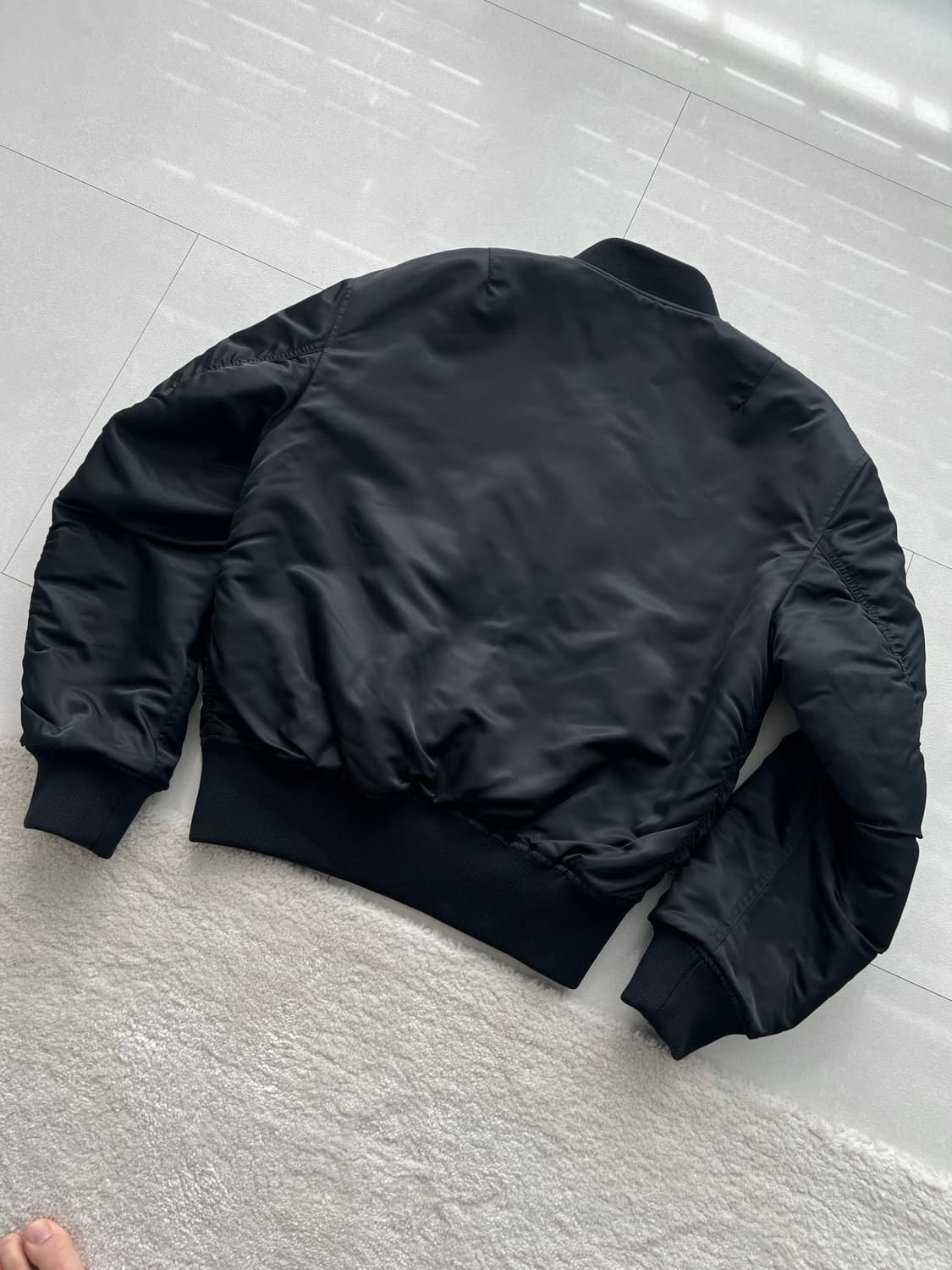 아크네 마키오 MA-1 자켓 블랙 46 상품이미지2