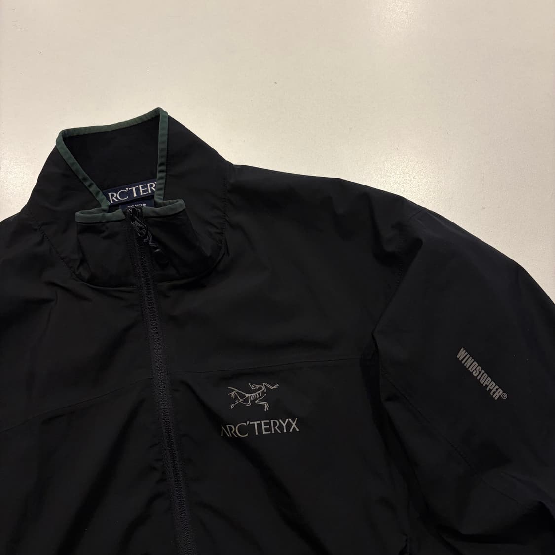 [S] 아크테릭스 윈드스토퍼 바람막이 블랙 집업 자켓 C574 상품이미지3