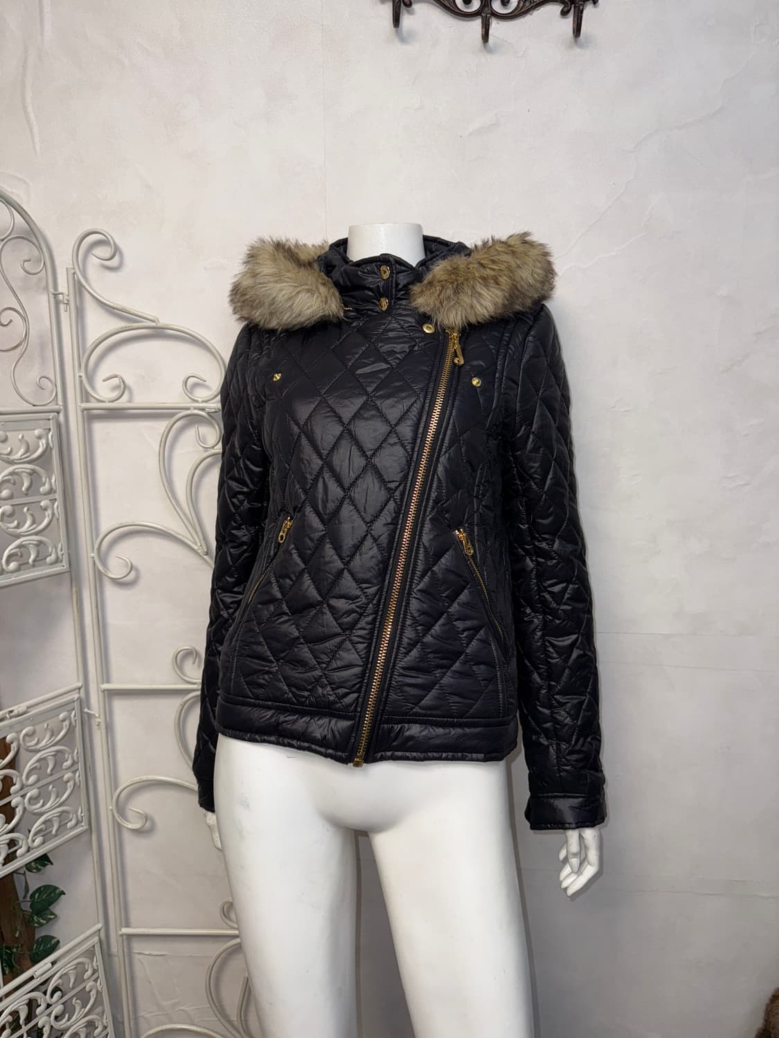 Juicy Couture black quilting fur hood 패딩 상품이미지7