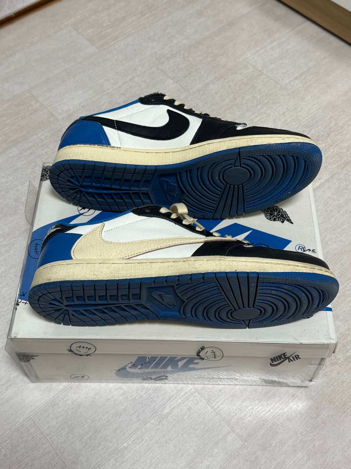 (275)조던 1 트래비스 스캇 프라그먼트 레트로 로우OG SP 밀리터리 상품이미지7