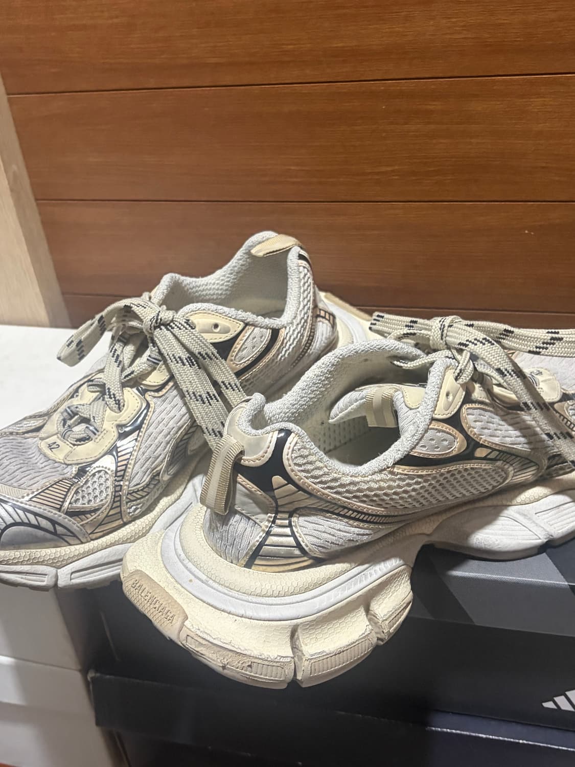 발렌시아가 3xl 에그쉘 (베이지) 42 상품이미지2