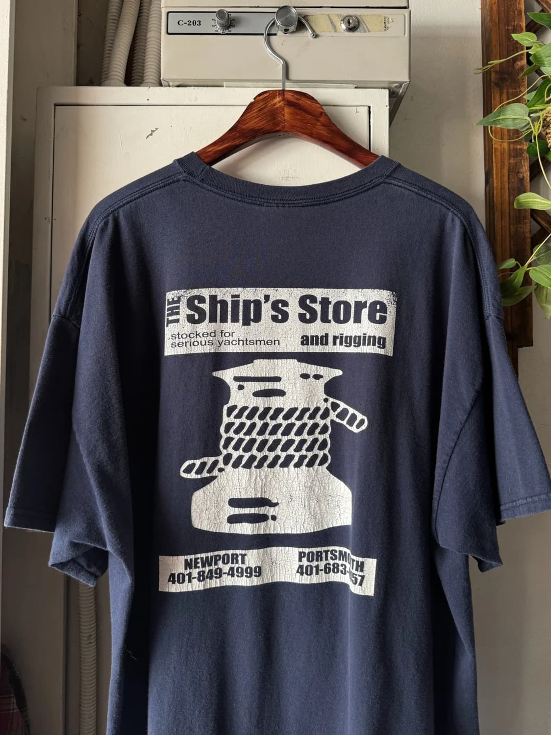 [2XL]USA 빈티지 Ship's Store 크랙 프린팅 티셔츠 상품이미지1