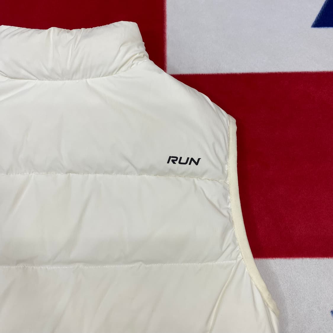 데상트 패딩조끼 여성 90 상품이미지3