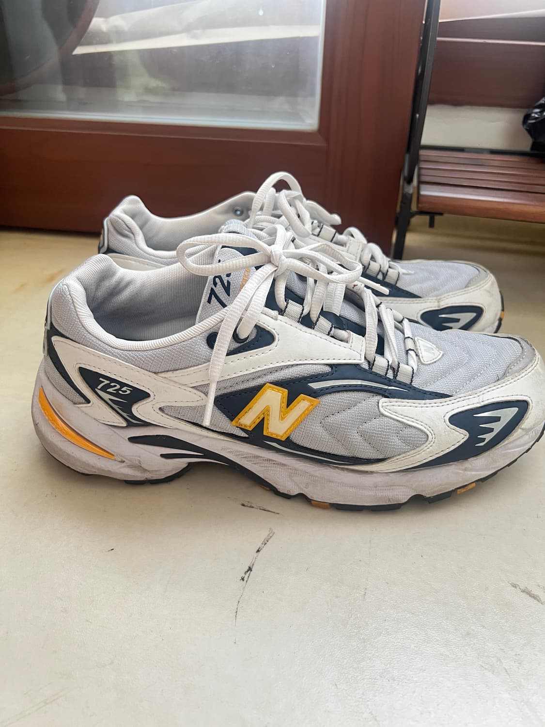 뉴발란스 725 먼셀화이트 270 상품이미지3