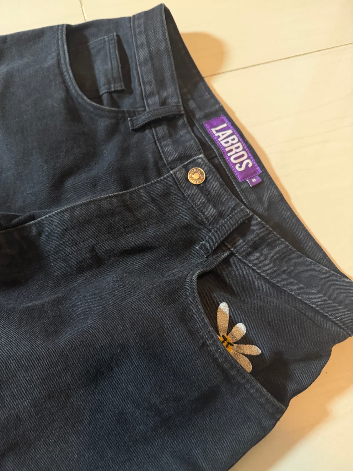 라브로스 데이지진 블랙 상품이미지1