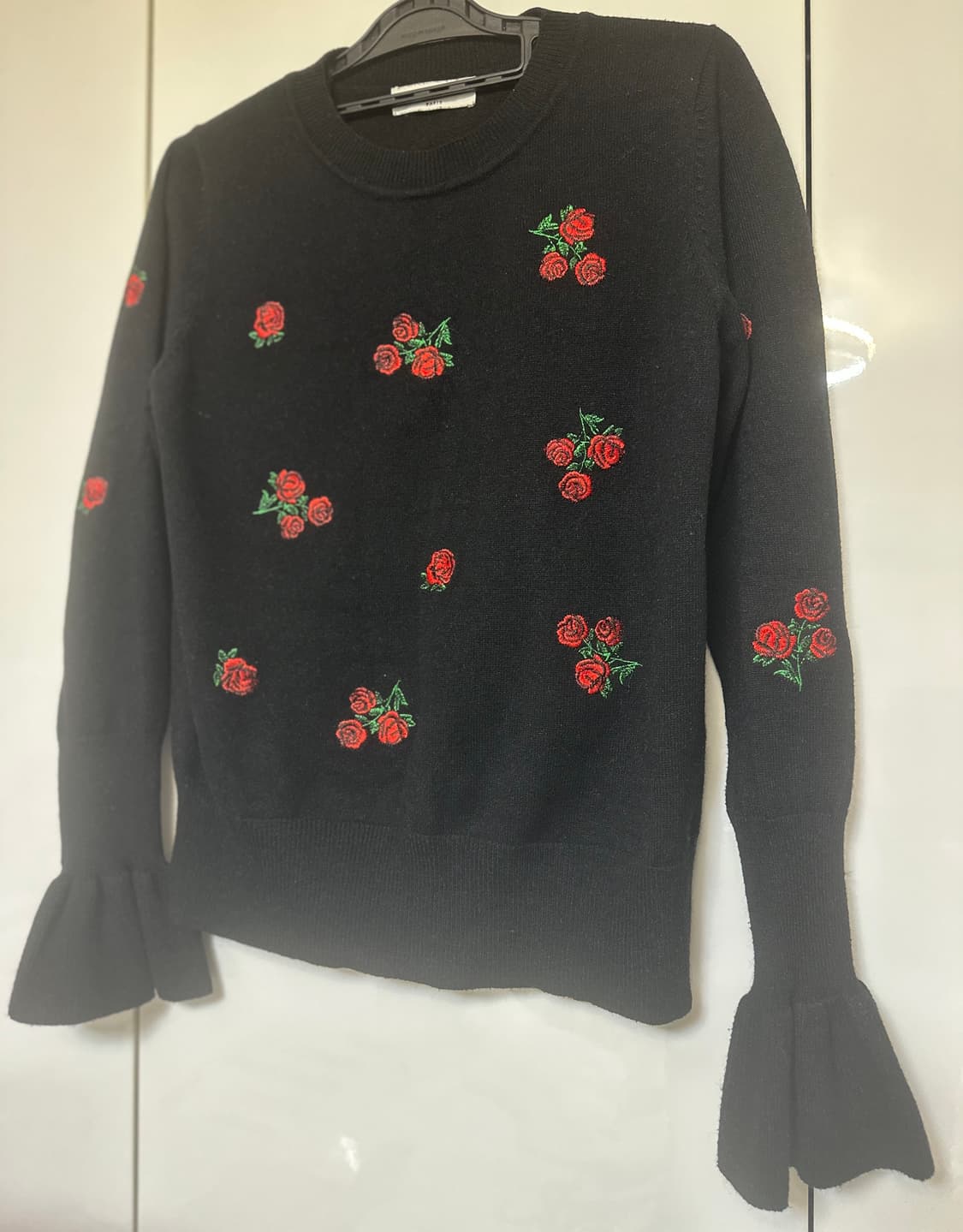 산드로 울캐시미어장미 자수 니트 상품이미지4