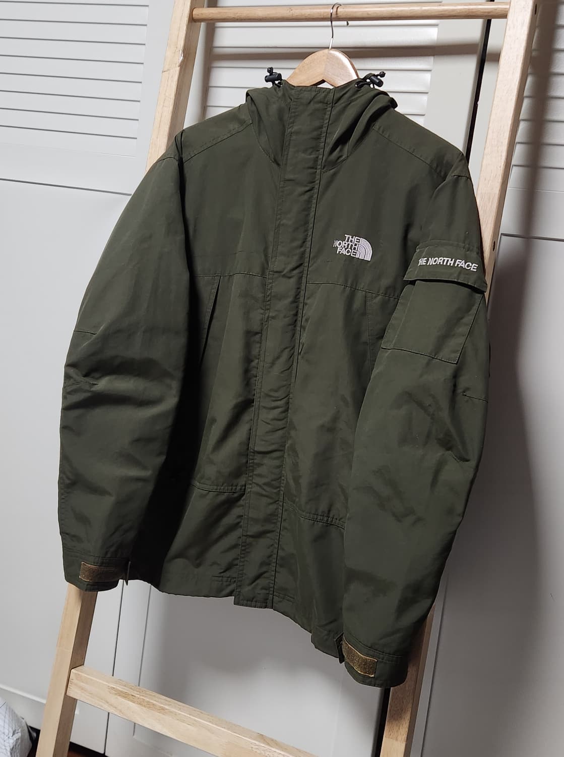 노스페이스 카키 13 바람막이 후드 자켓 상품이미지3