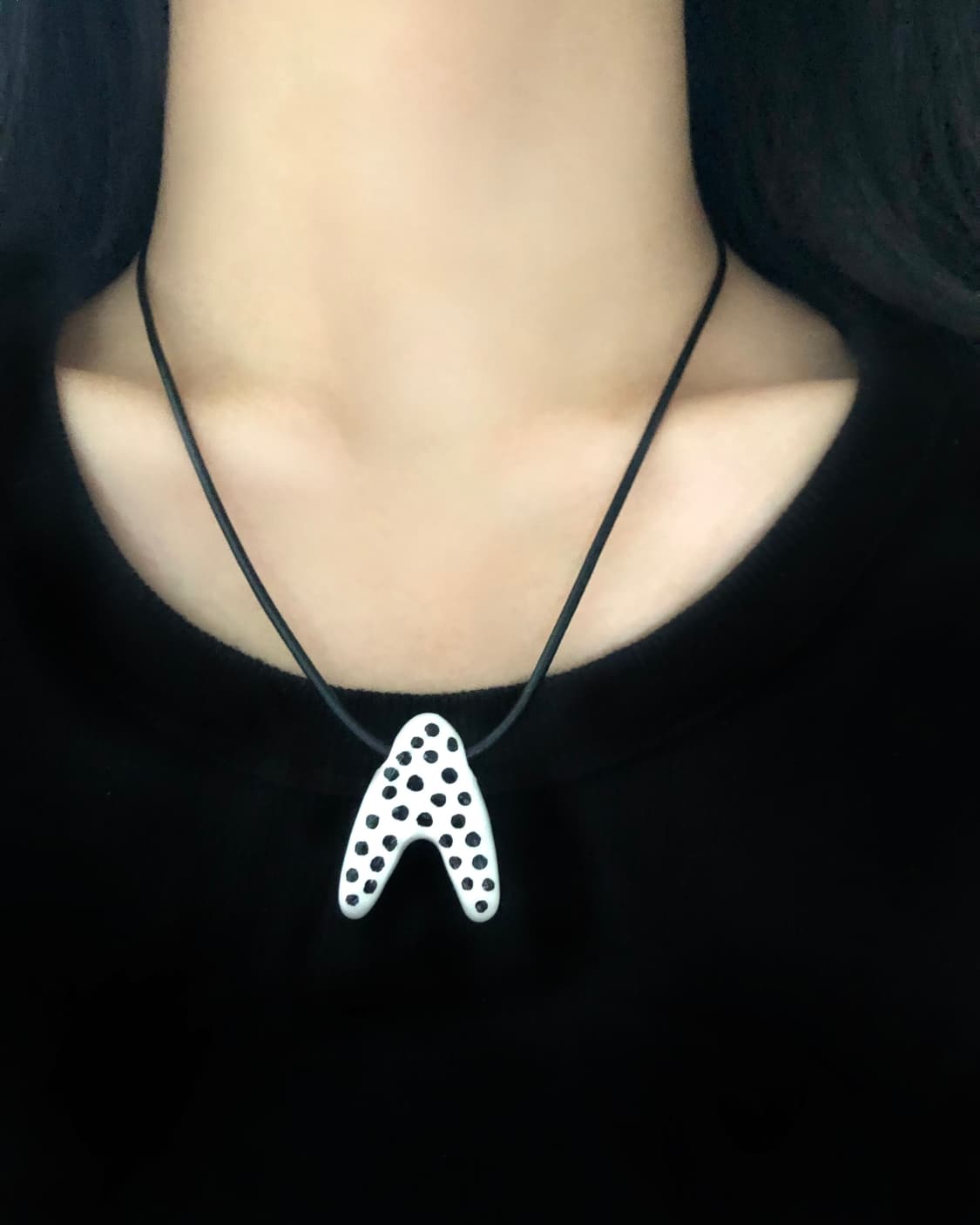 핸드메이드 하트땡땡이 가죽 목걸이 | 도트 하트 펜던트 레이어드 목걸이 상품이미지5