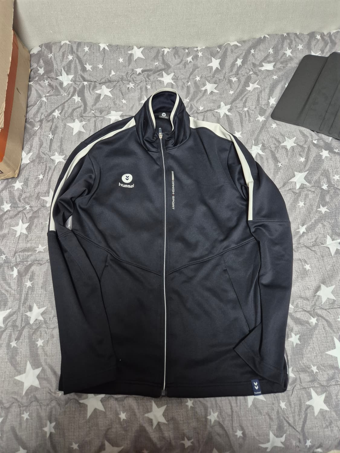 험멜 집업 상품이미지1