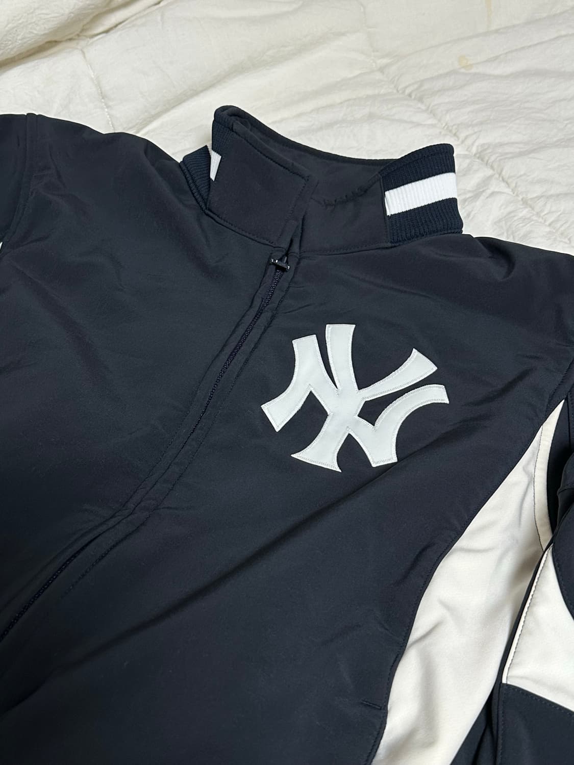 뉴욕양키즈 Athentic Works 웜업 집업 라지  상품이미지3