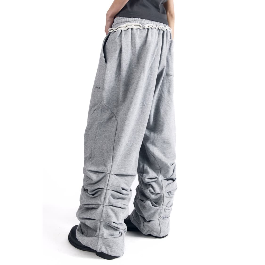Sediment Pin-Tuck Sweatpants (Gray) 상품이미지3