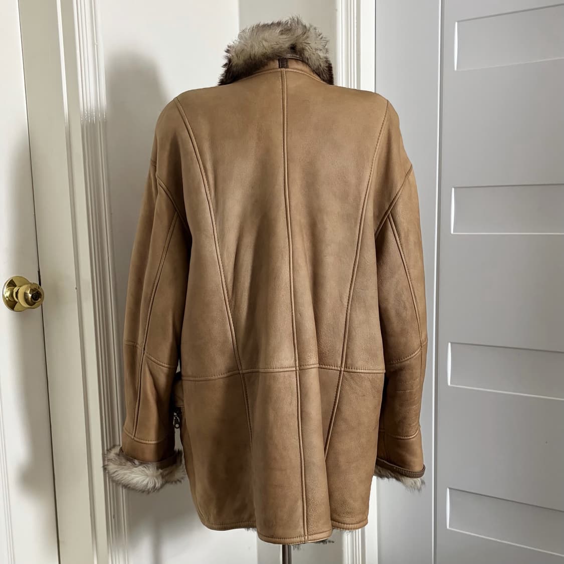 무스탕 퍼 라펠 상품이미지5