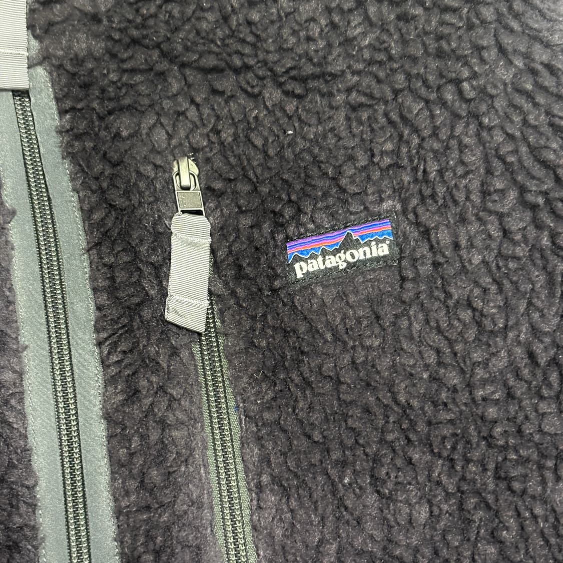 파타고니아 딥파일 가디건 플럼 상품이미지3