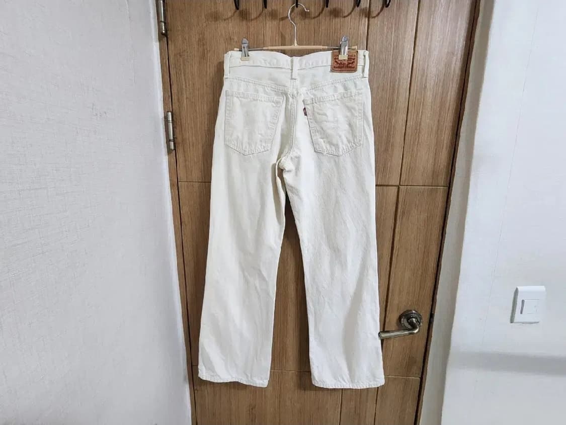 (27)여성 리바이스 94 배기 부츠컷 데님 팬츠 아이보리 상품이미지4