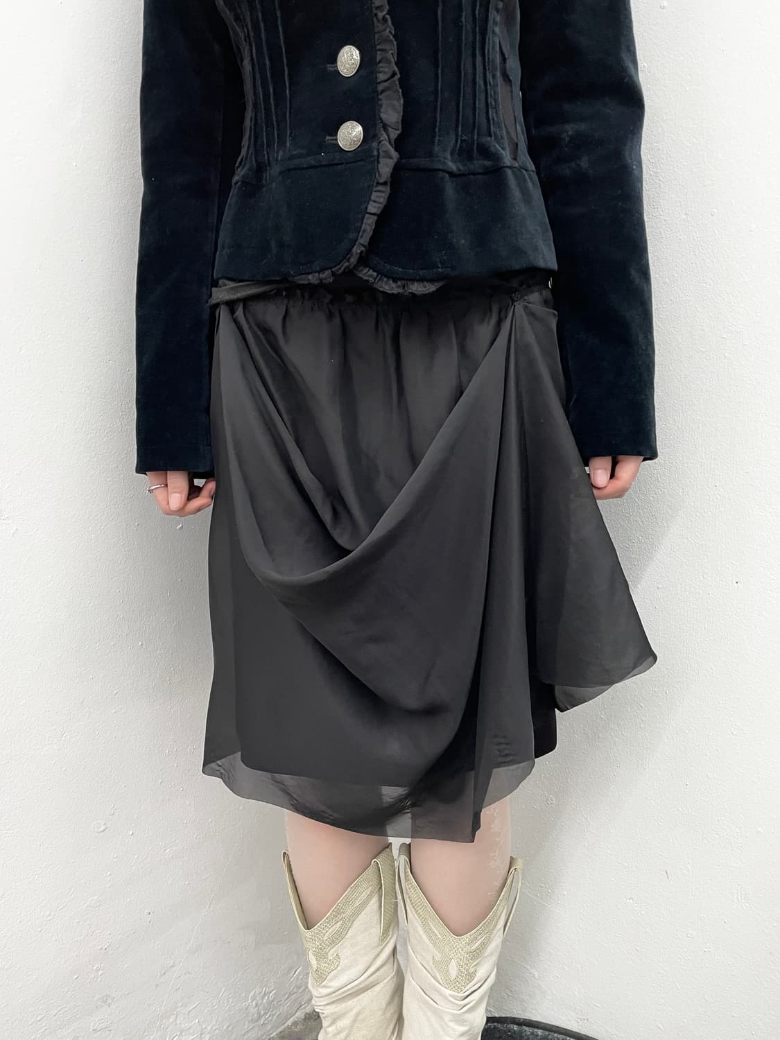 블랙 아방가르드 드레이프 시어 스커트 상품이미지1