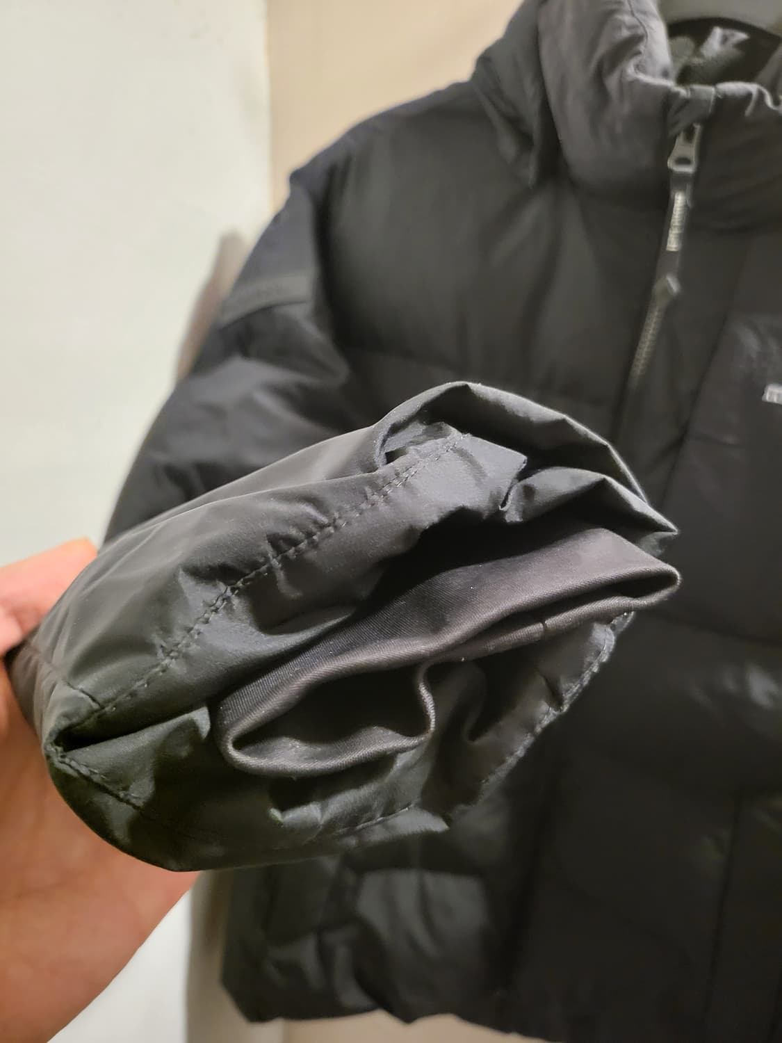 몽벨 블랙 패딩 점퍼 상품이미지5