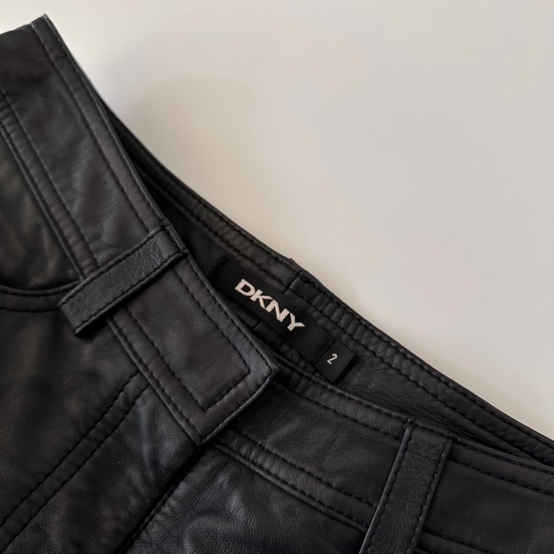 DKNY 양가죽 부츠컷 팬츠 상품이미지6