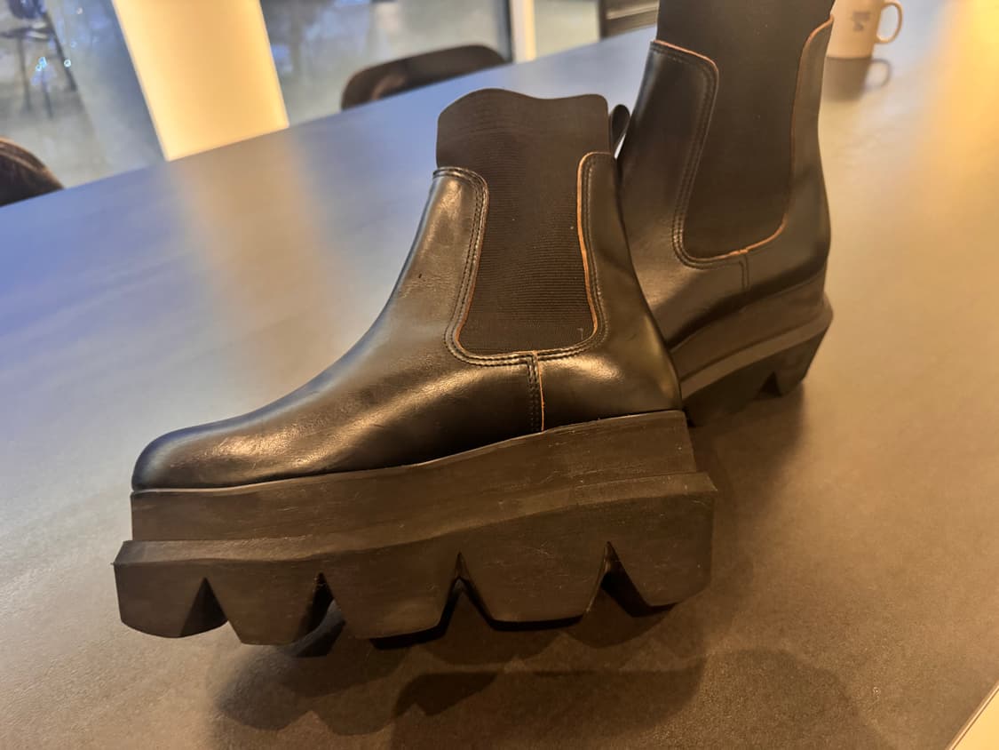 사카이 통굽 블랙 앵클부츠 37사이즈 상품이미지6