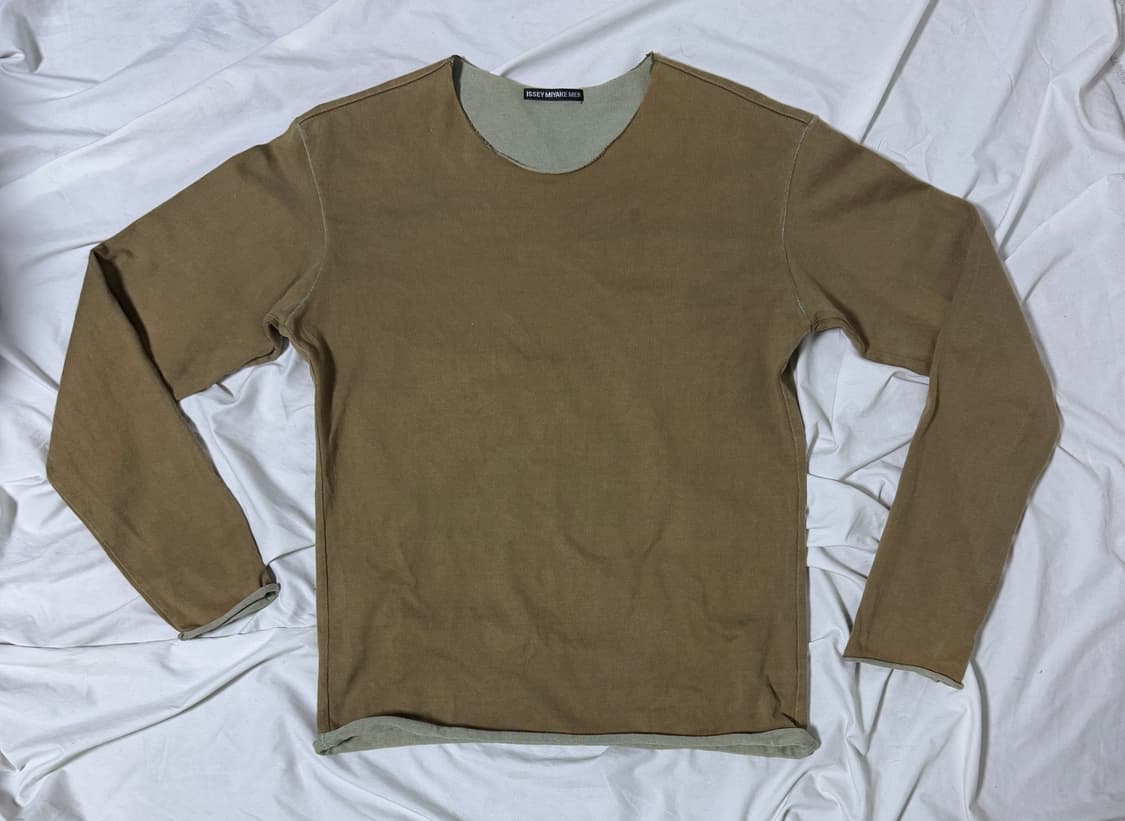 이세이미야케 맨 오버록 스티치 롱슬리브 상품이미지1