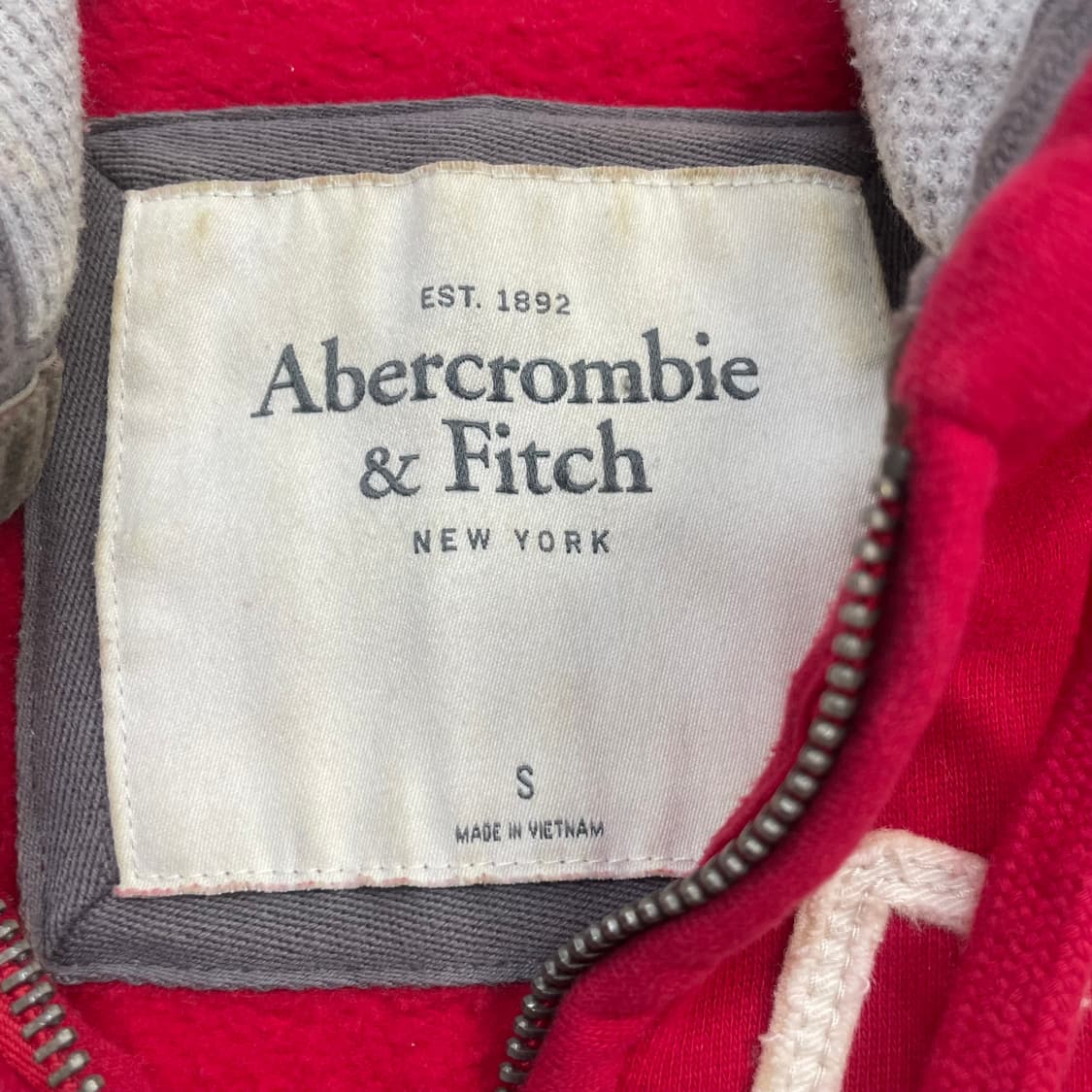 아베크롬비 피치 로고 후드집업 레드 상품이미지4