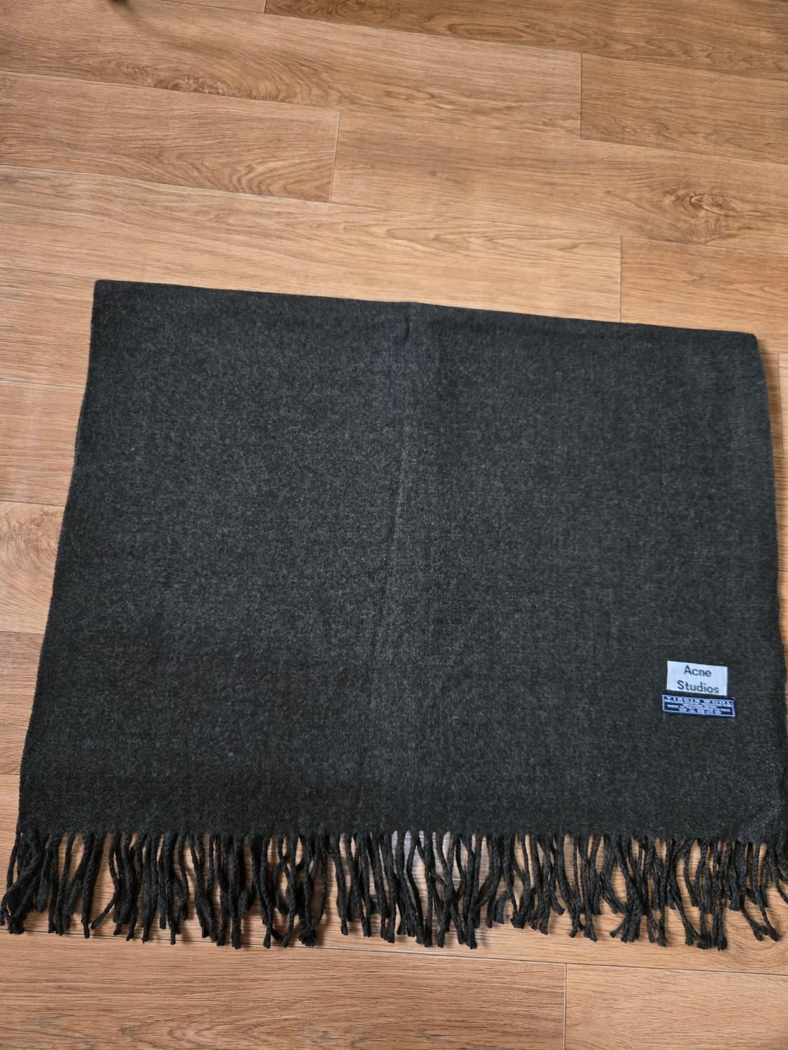 아크네스튜디오 버진울 구형탭 머플러 상품이미지5